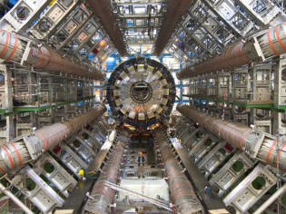 El gigante de partículas detector Atlas del LHC