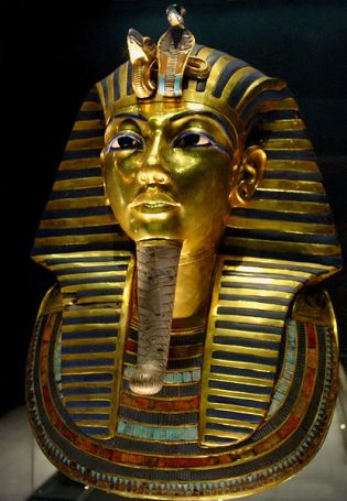 máscara de ouro de Tutankhamon