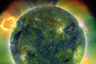 activité solaire, spicule solaire géante du 30 mars 2010