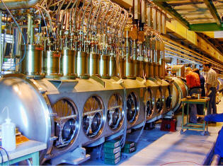 poder criogênica do Grande Colisionador de Hadrões - CERN