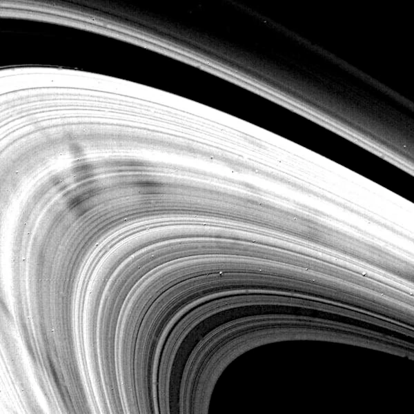 Anéis de Saturno vistos por Cassini
