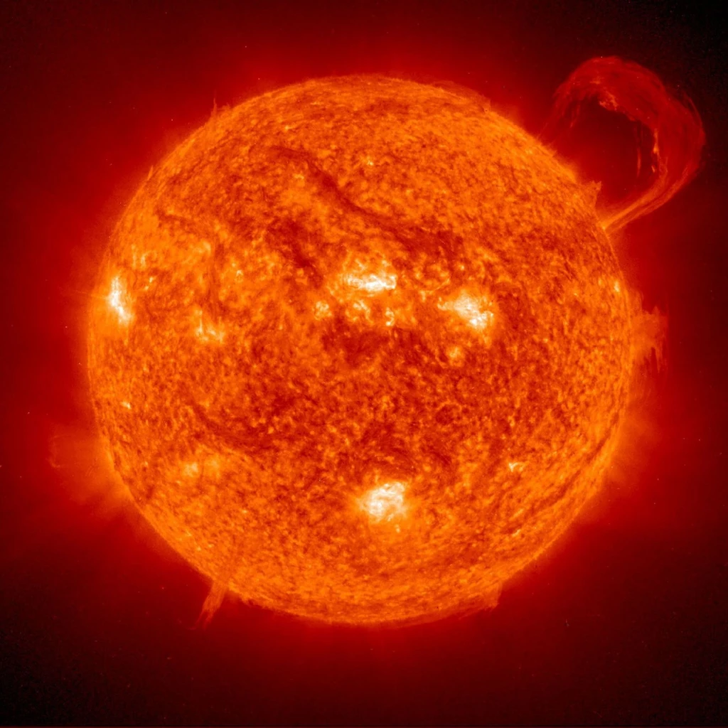 太陽の重さを測るには？