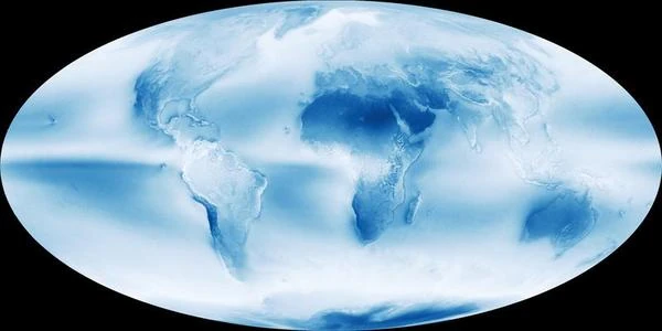 La troublante couverture nuageuse de la Terre