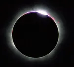 Grains de Baily : Joyaux Fugaces de l’Eclipse Solaire