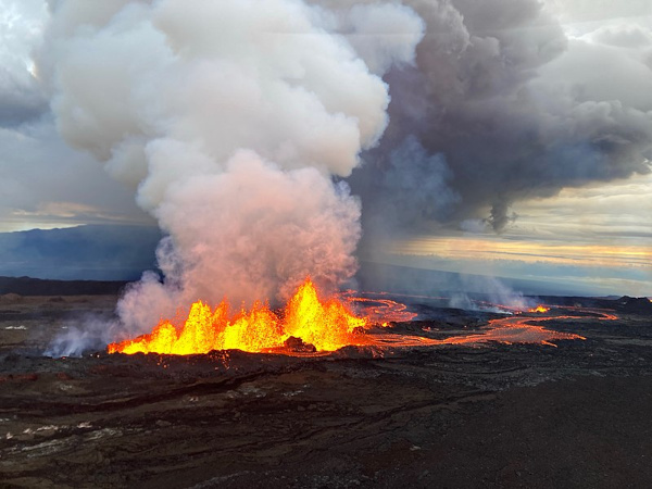 Le Mauna Loa est le volcan le plus grand du monde !