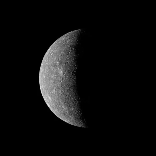 Surface of Mercury showing its extreme contrasts