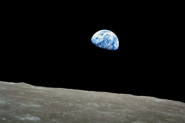 Apollo 8: La Foto que Conmovió al Mundo