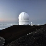 Mauna Kea sob as Estrelas: O Telescópio CFHT na Busca dos Mistérios do Universo