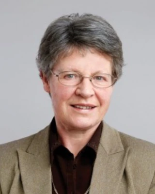 Jocelyn Bell Burnell (1943-), a Cientista que Descobriu os Pulsares