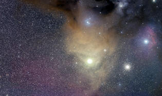supergigante Antares na constelação de Escorpião