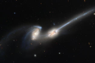 galaxia NGC4676 o ratón