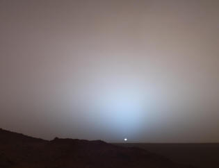 Lever de Soleil sur la planète Mars