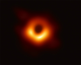 A primeira imagem de um buraco negro